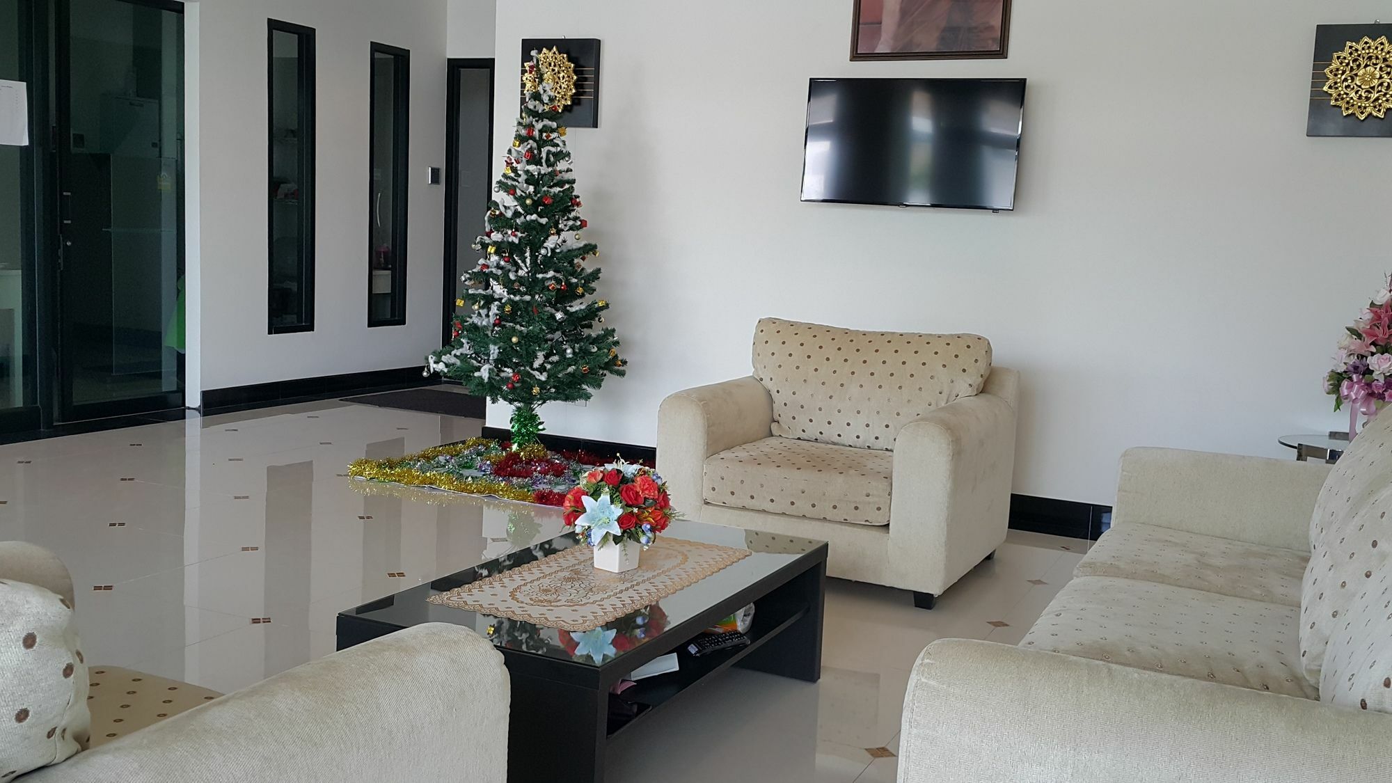 B Space Residence Nong Prue Esterno foto