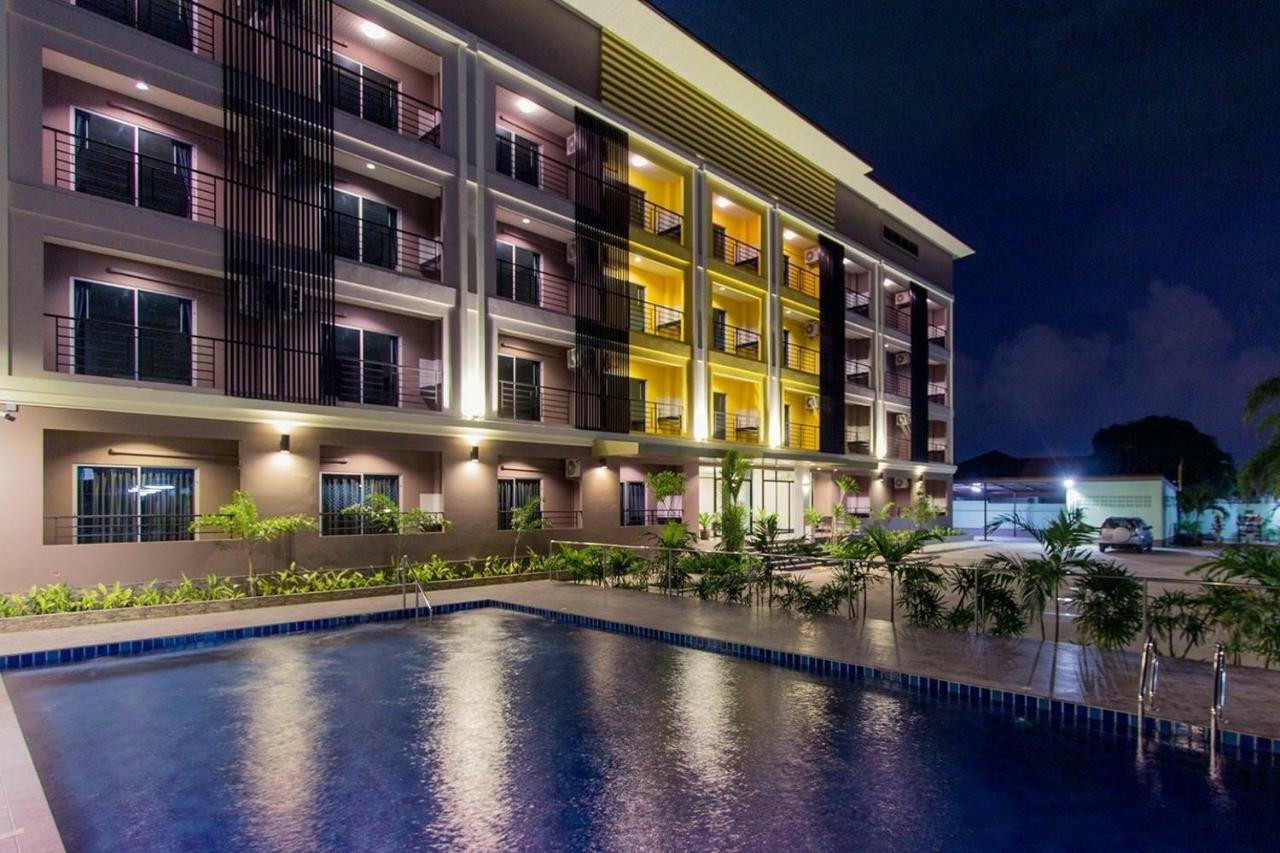 B Space Residence Nong Prue Esterno foto